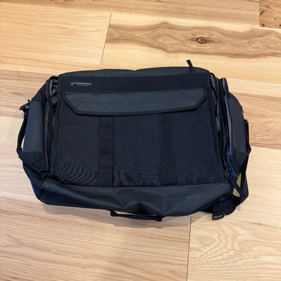 Timbuk2 Wingman Carry-On Travel Duffel / Backpack  – Black – Excellent Condition - Picture 2 of 7